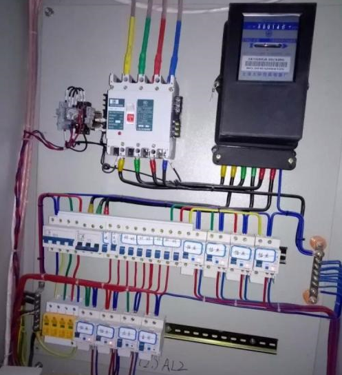 不能用銅線、鋁線代替家用保險絲