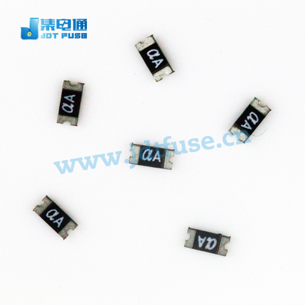 貼片自恢復(fù)保險絲 貼片自恢復(fù)保險絲