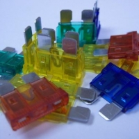 汽車保險絲出現(xiàn)故障如何進行檢測？